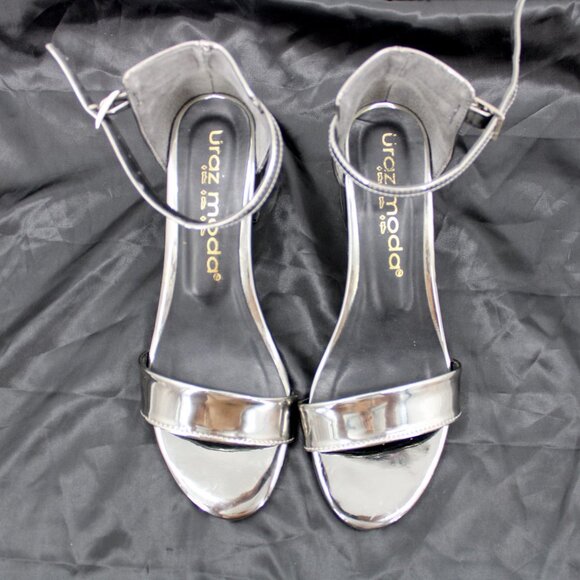 Uraz Moda Silver Heels - Picture 2 of 9
